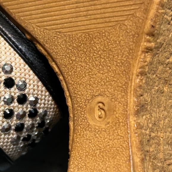 Onex Women's Wedge Heel Sandal Size 6 - Picture 6 of 6